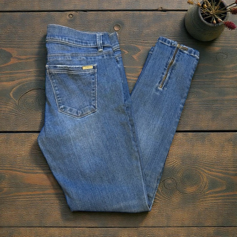 White House Black Market Jeans